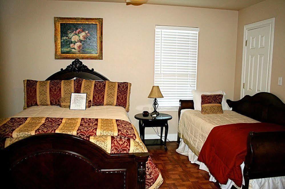 Davis Mountains Inn (Adults Only) 戴维斯堡 外观 照片